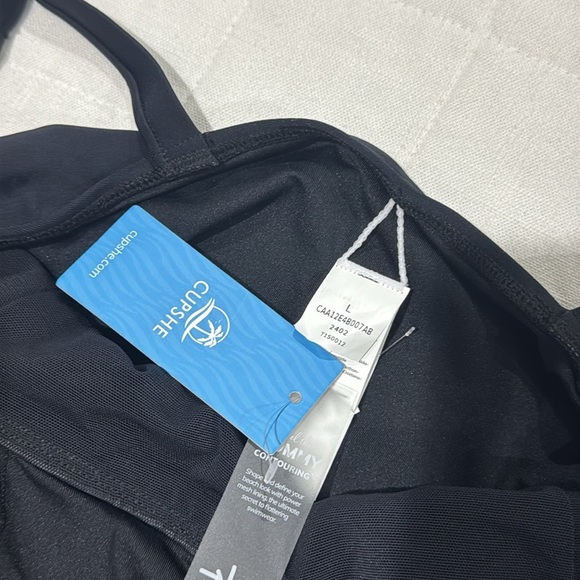 Cupshe Black Swimsuit - Picture 6 of 13